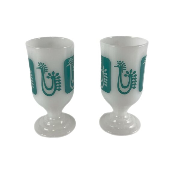 Set of 2 Vintage Federal Milk Glass Pedestal Mugs, Turquoise "Danish Rooster" - Picture 3 of 7